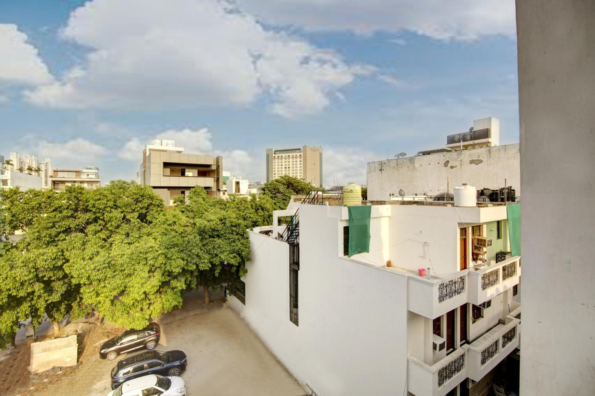 Limewood Stay - Fortis Hospital Ґурґаон Екстер'єр фото