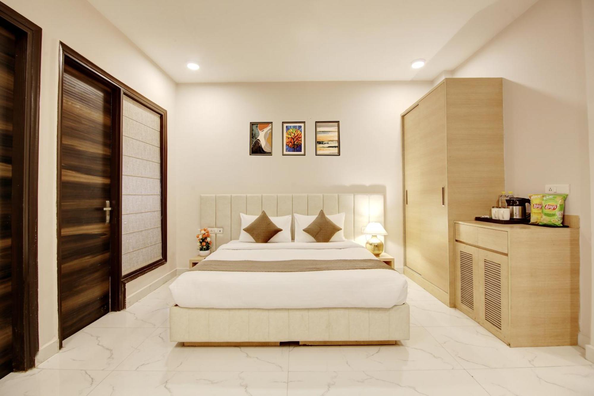 Limewood Stay - Fortis Hospital Ґурґаон Екстер'єр фото