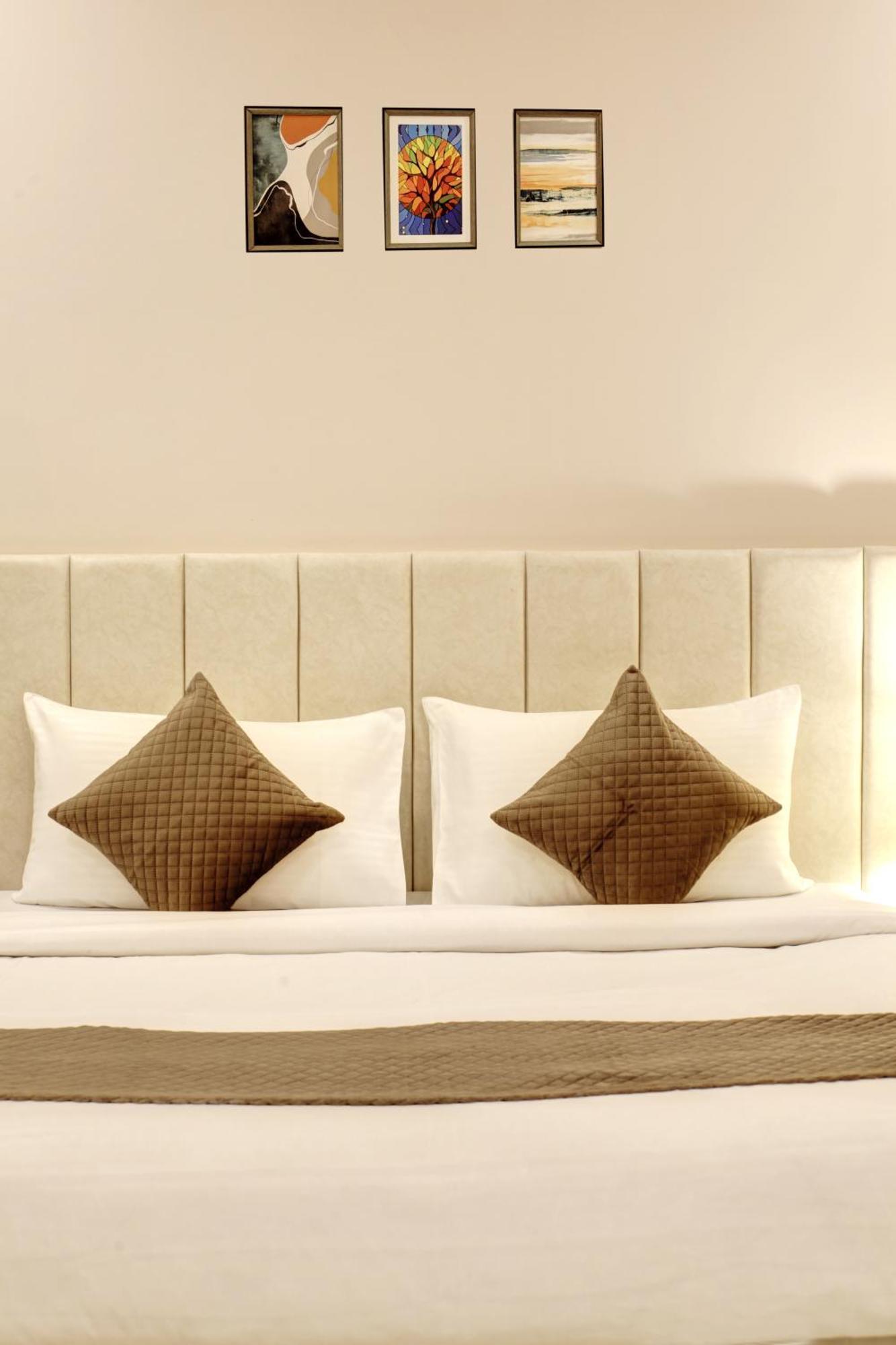 Limewood Stay - Fortis Hospital Ґурґаон Екстер'єр фото