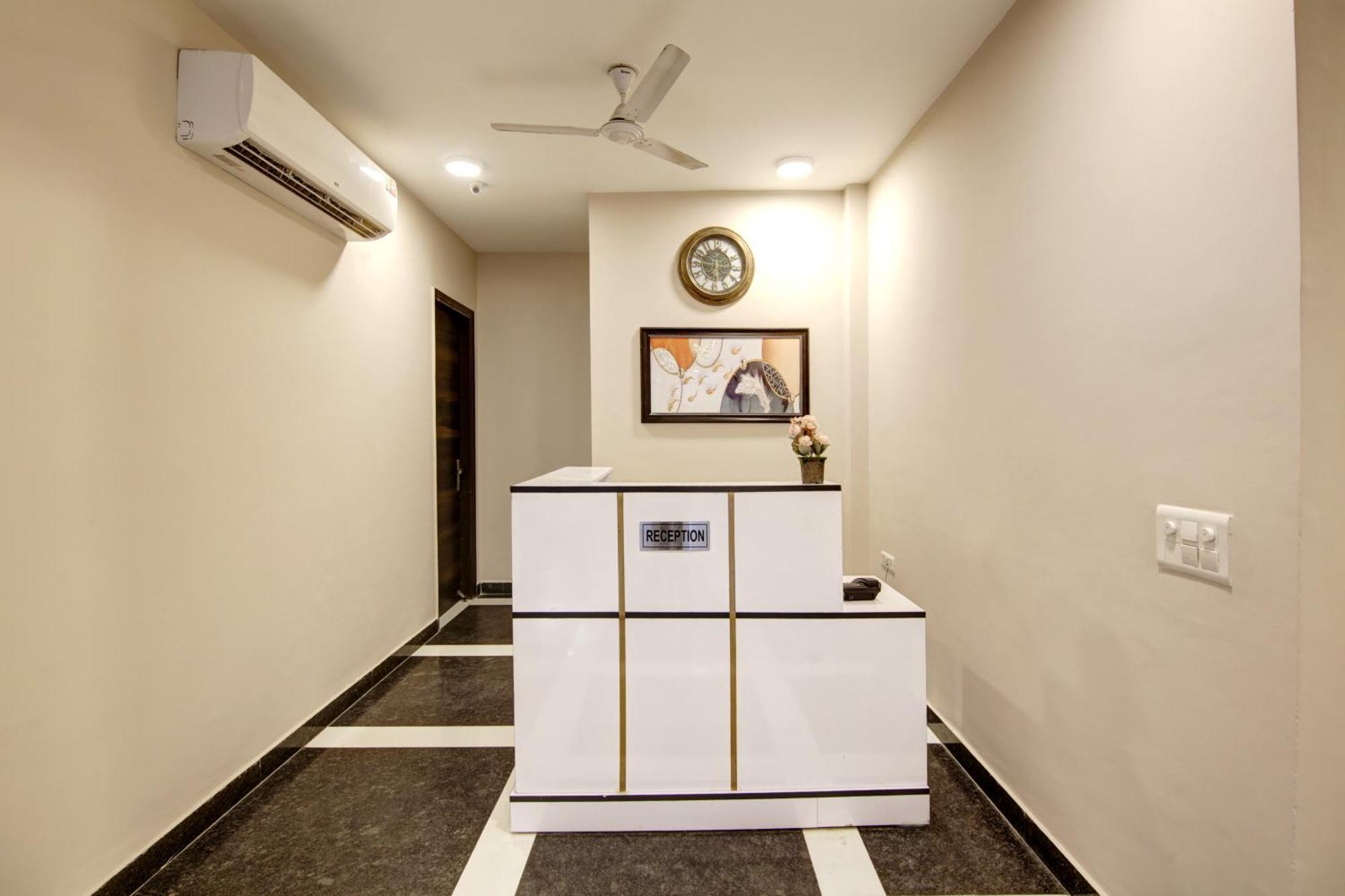 Limewood Stay - Fortis Hospital Ґурґаон Екстер'єр фото