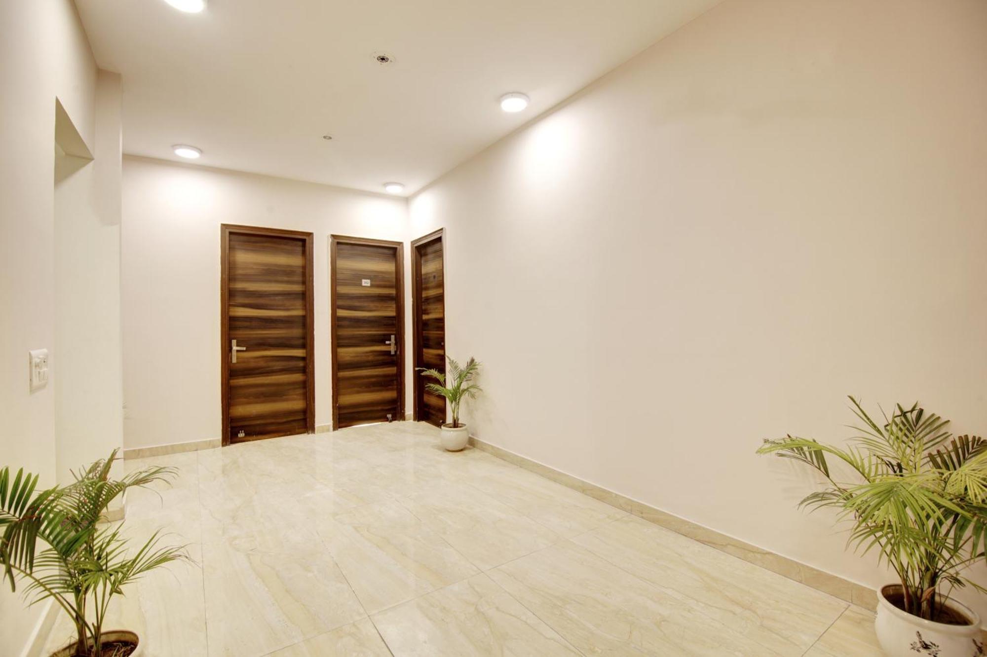 Limewood Stay - Fortis Hospital Ґурґаон Екстер'єр фото